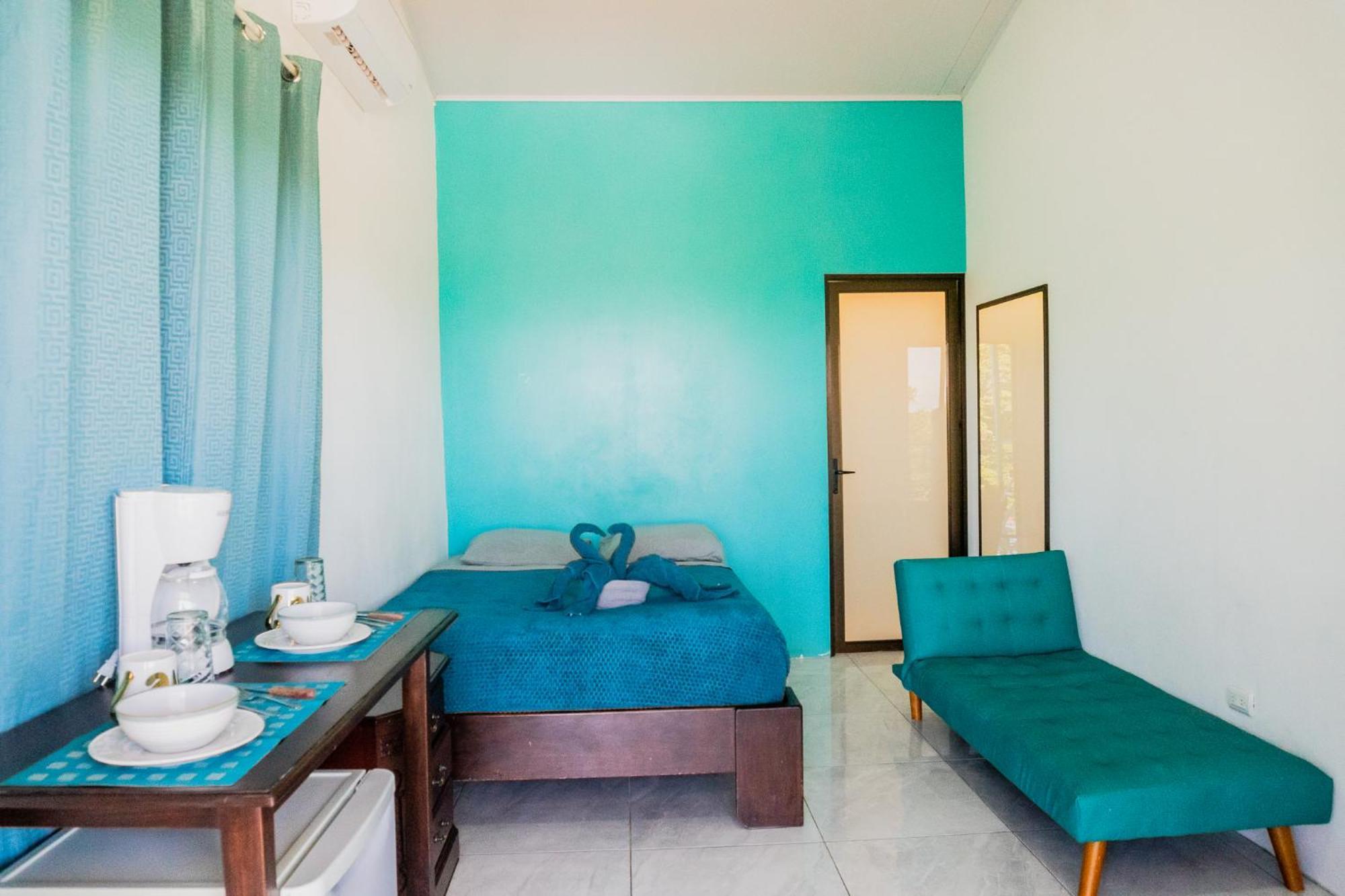 Ocean'S Breeze Apartment And Rooms Puerto Viejo de Talamanca Extérieur photo